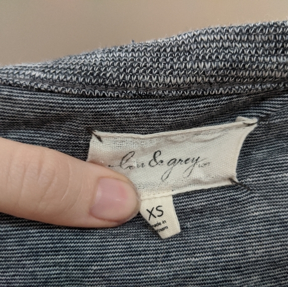 Lou and grey heathered grey short sleeve thick - Picture 6 of 8